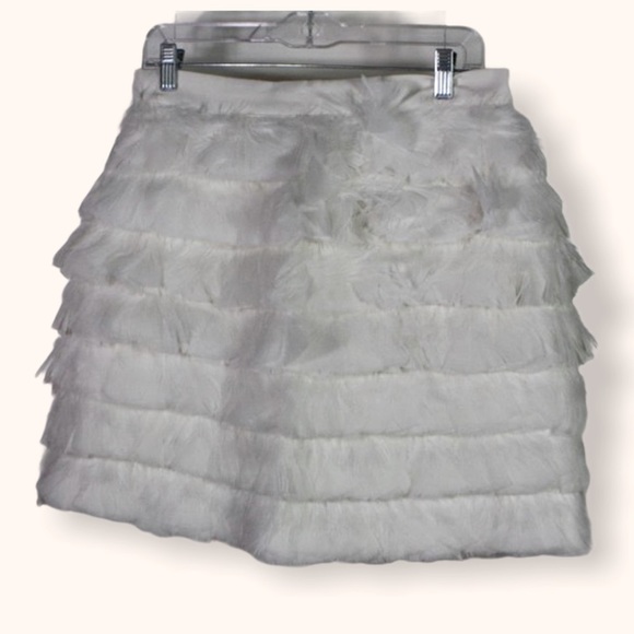 NWT Designer Women’s Club Monoco White Feather Ruffle Skirt Original $119 - Picture 6 of 16